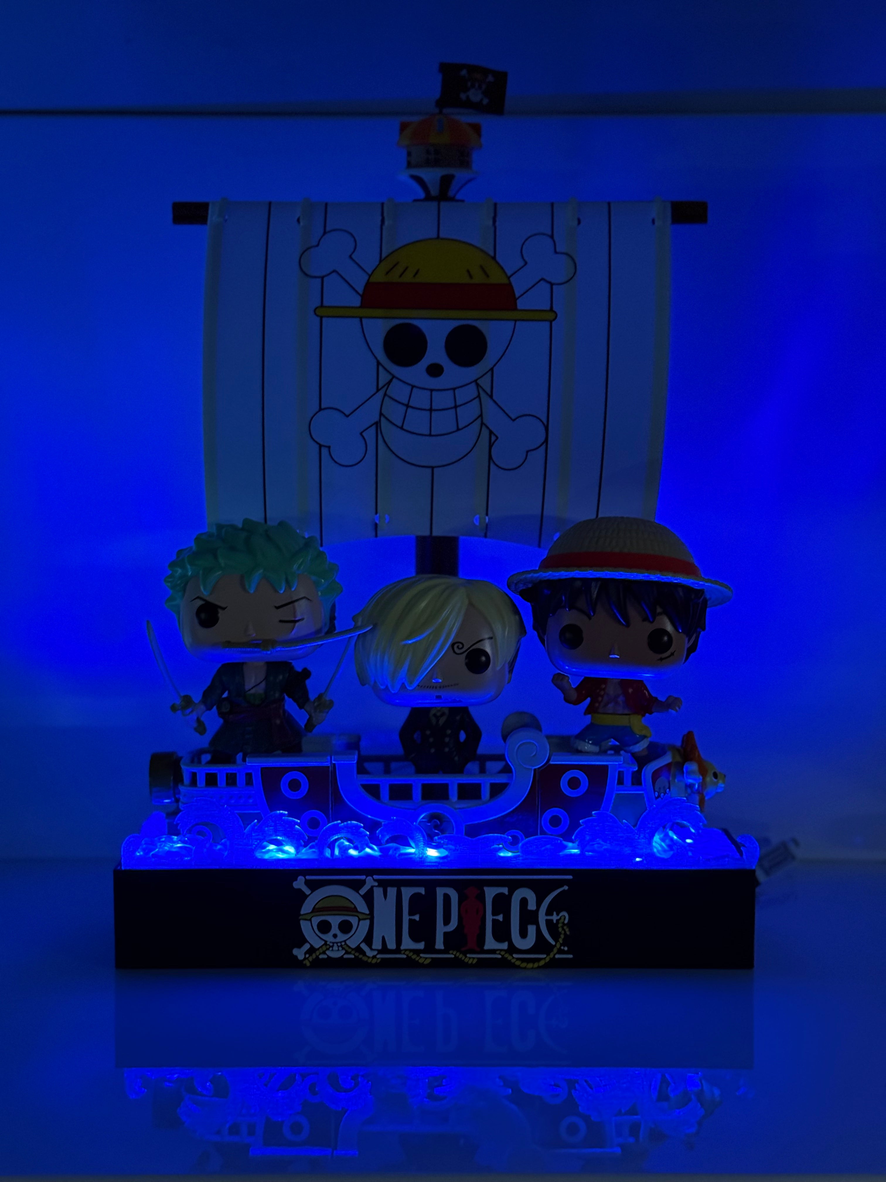 Espositore OnePiece Vela + Torre Osservazione
