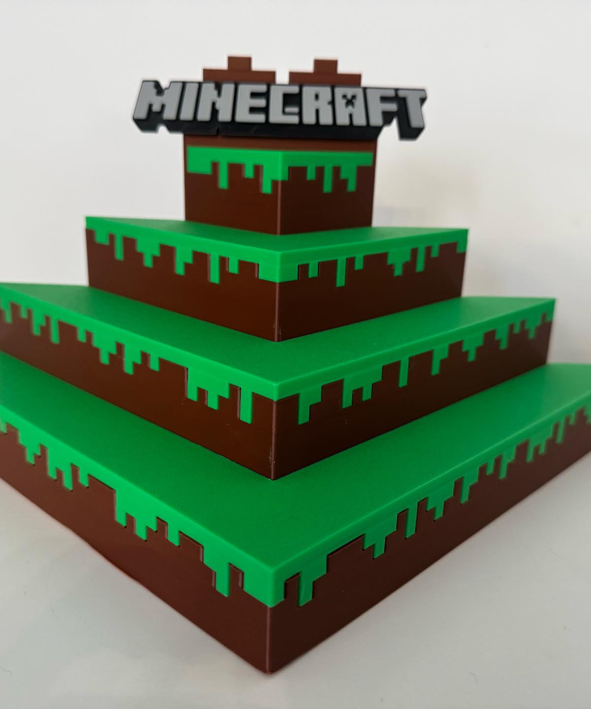 Espositore Minecraft Piramide Terra