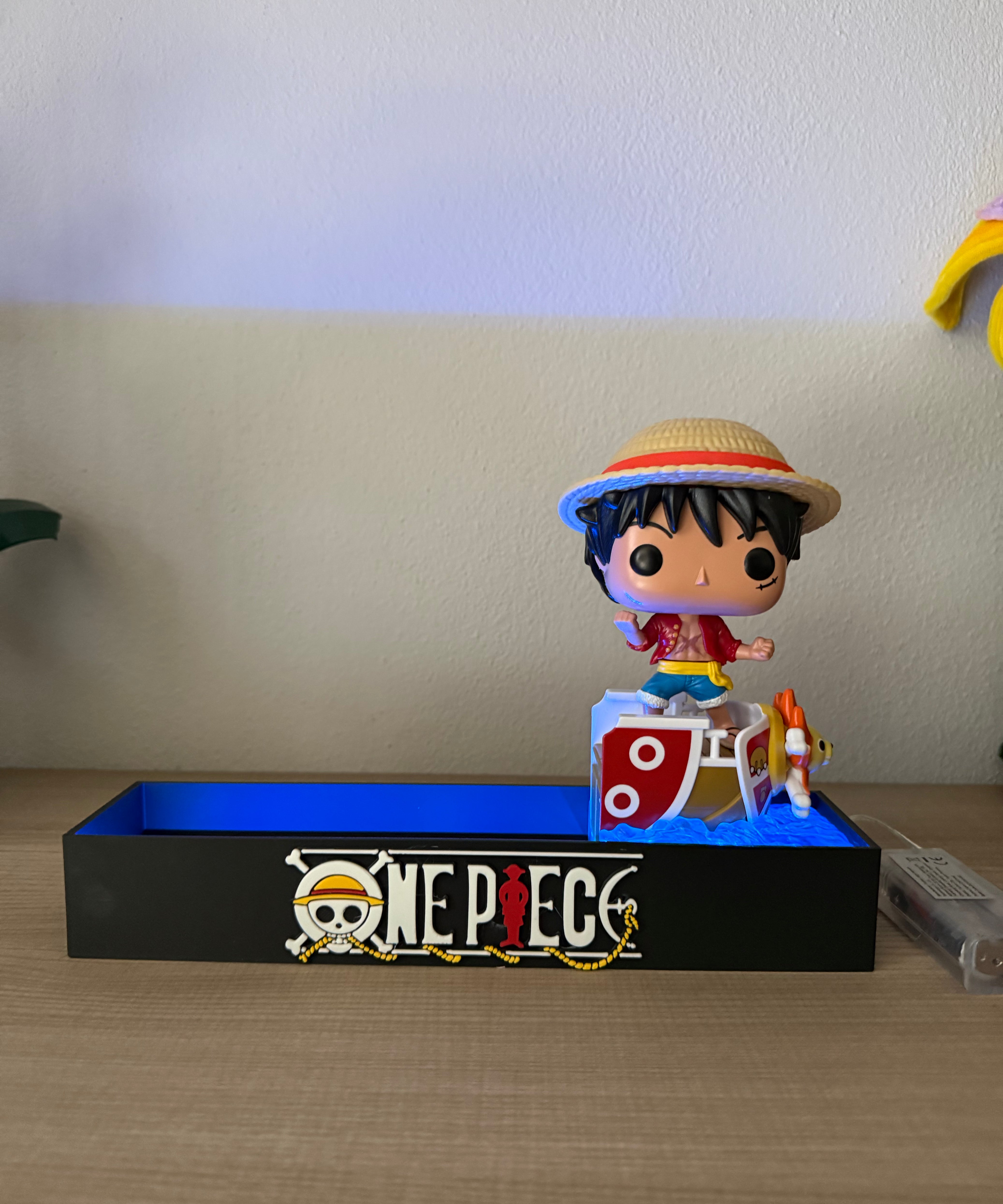 Espositore OnePiece Uovo Kinder