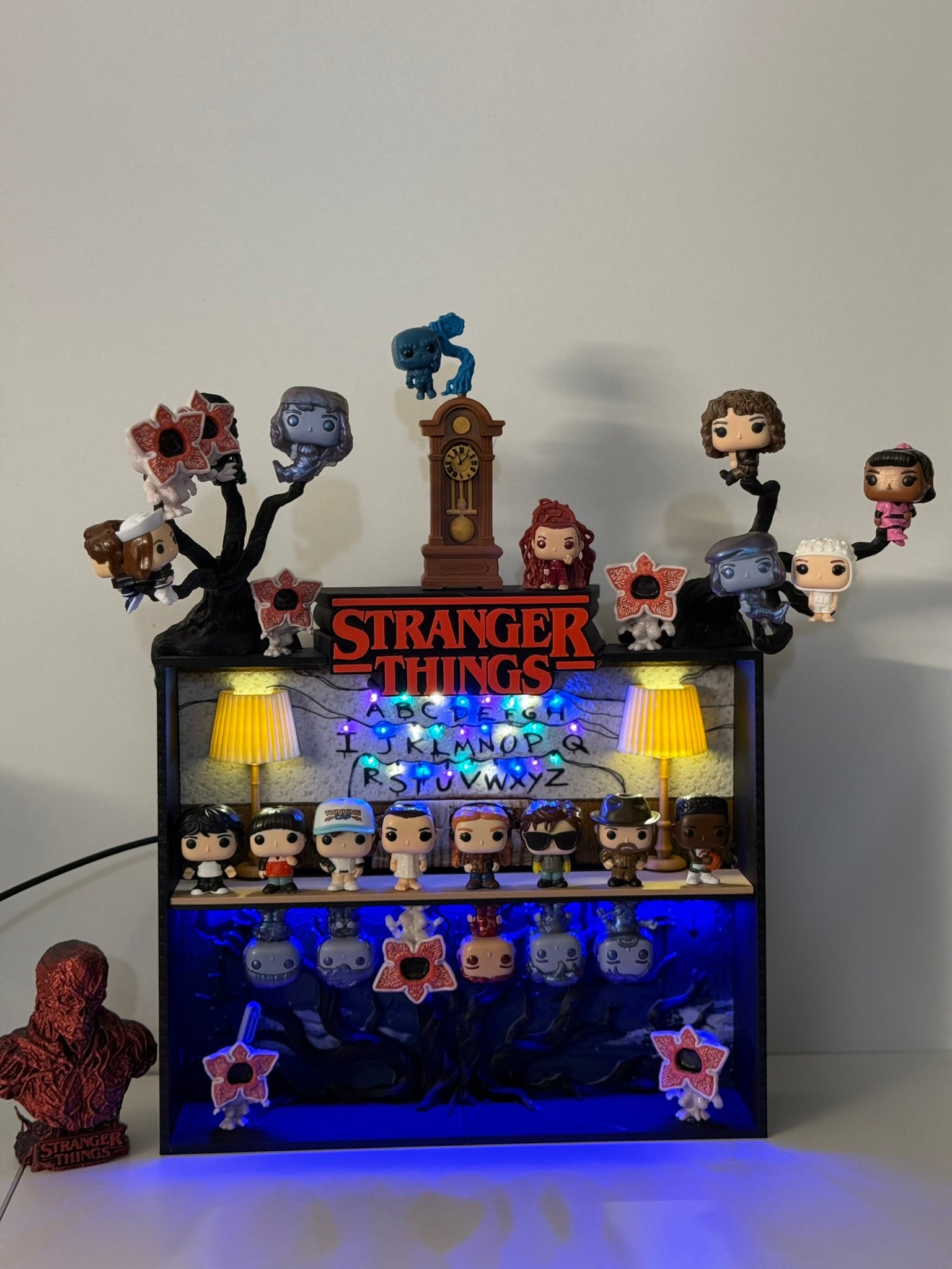 Espositore StrangerThings - Casa Byers